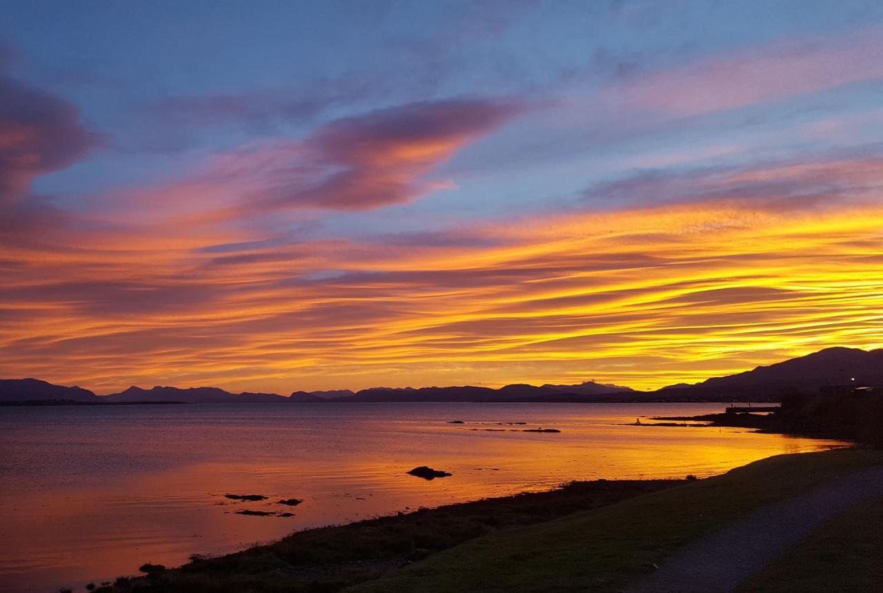 Skye Basecamp Hostel, Broadford Bay, Isle Of Skye Ngoại thất bức ảnh